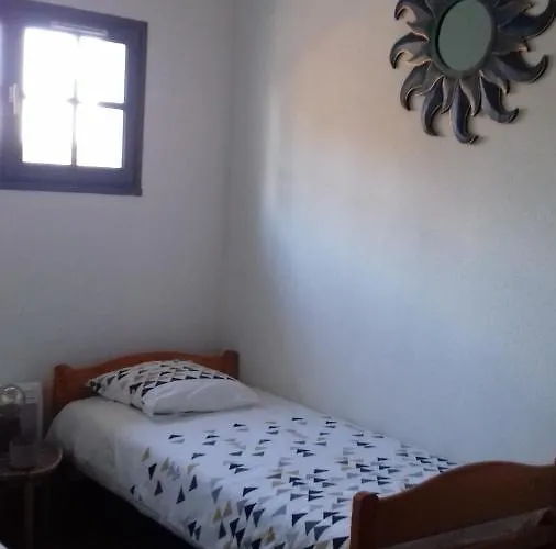 2 Lit140 Et 2lits 90 Dans Villa10mn Ligue De Foot 13mn Clinique L Union 18mn Golf Palmola ゲストハウス